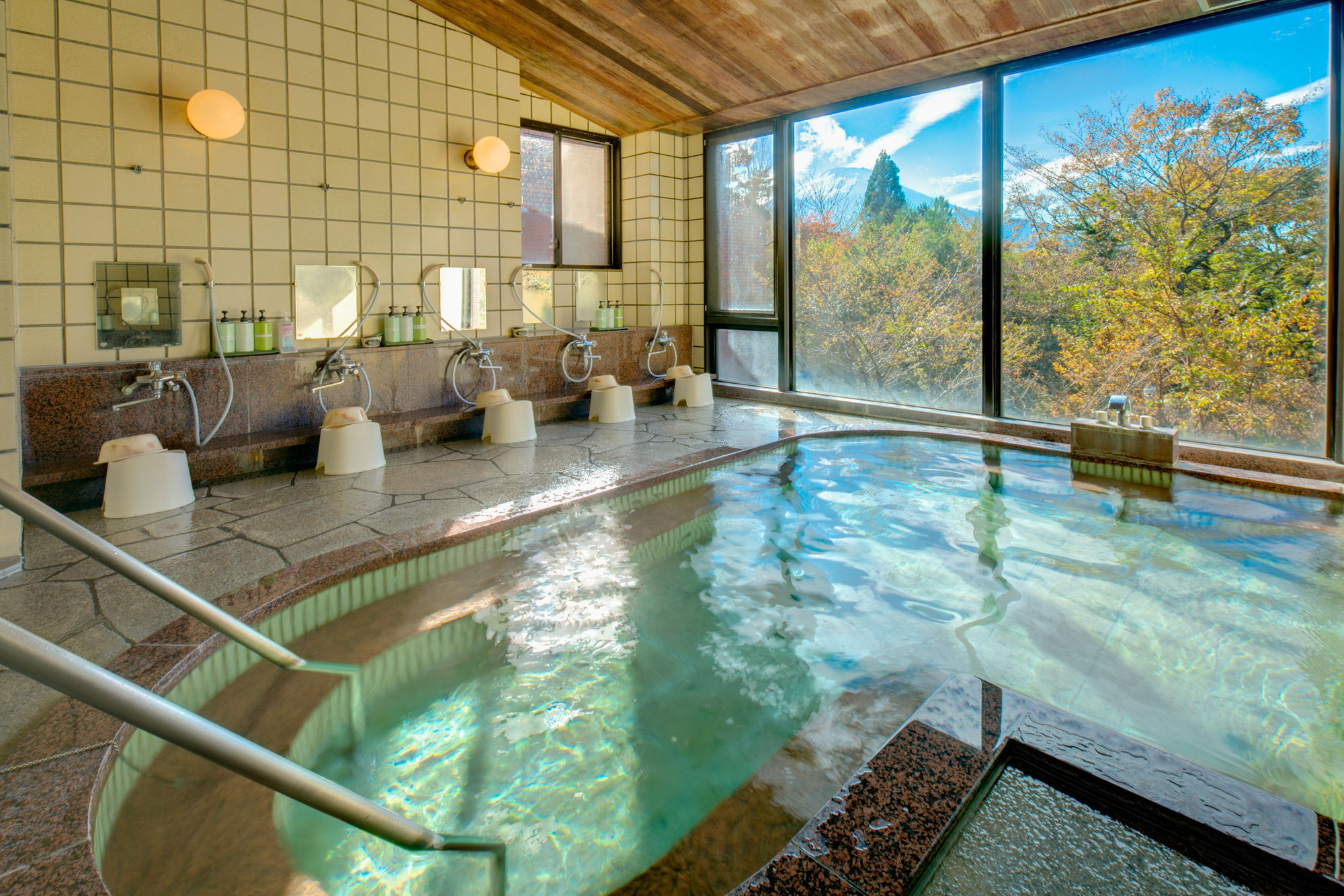 ホテル 山中湖 秀山荘 山中湖村 エクステリア 写真