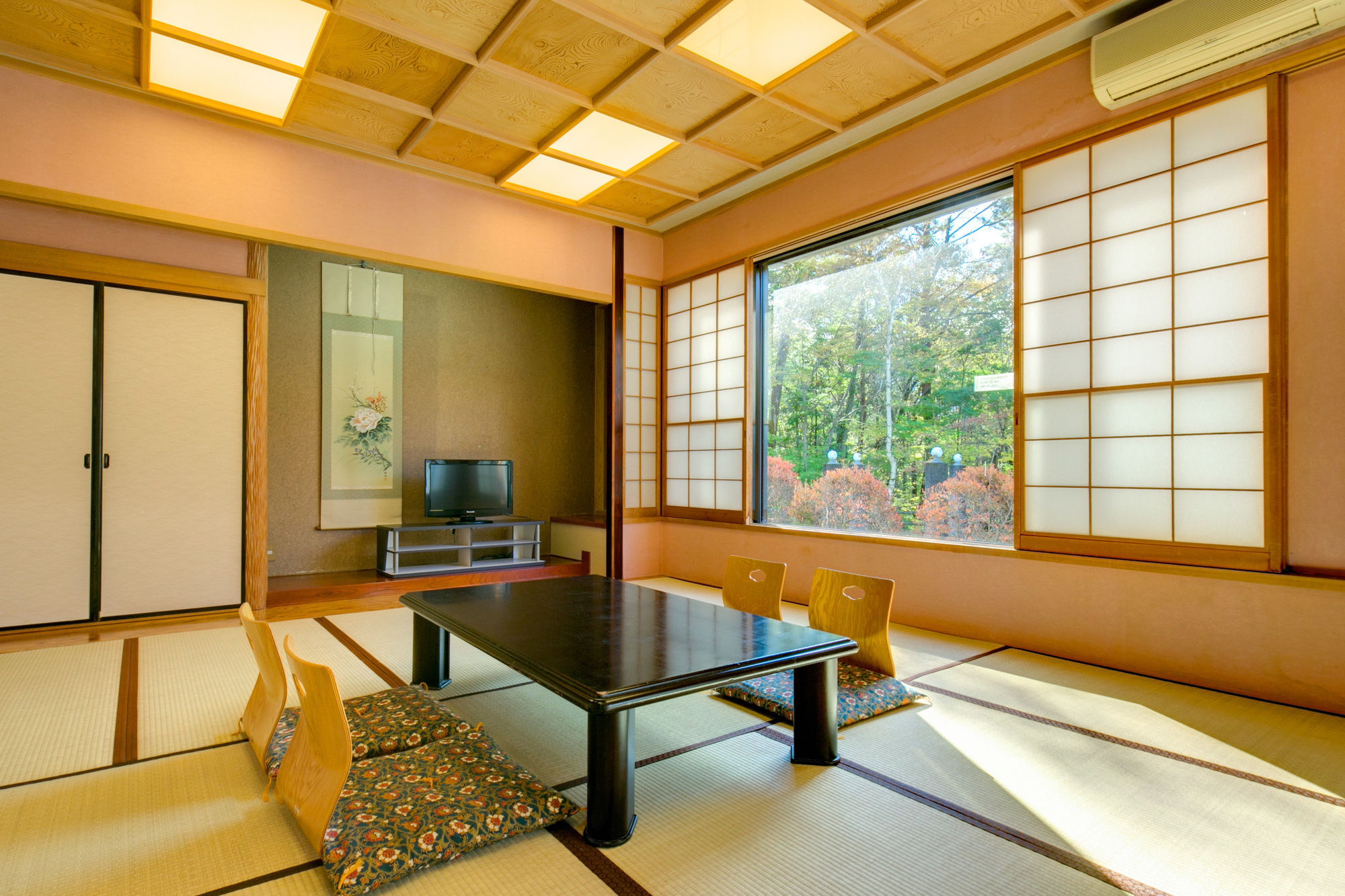 ホテル 山中湖 秀山荘 山中湖村 エクステリア 写真